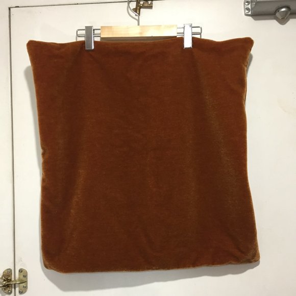 EASTERN ACCENTS PILLOW COVERS SIZE 22" X 22" - Picture 5 of 6